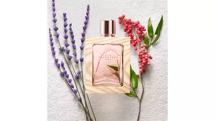 ادکلن زنانه اوریفلیم Signature For her Parfum 