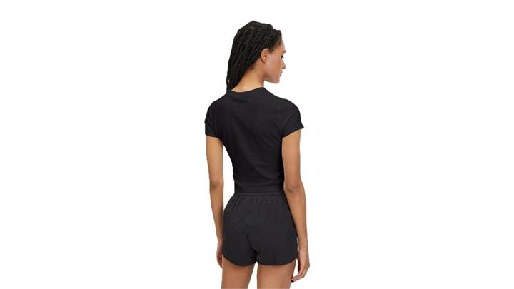 کراپ تیشرت زنانه اورجینال مدل LATINA cropped tee برند Fila