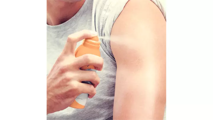 اسپری ضدآفتاب صورت و بدن اوریفلیم Sun Zone Dry Mist Body + Face SPF 50 High
