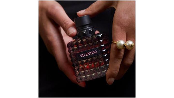 ادکلن والنتینو دونا بورن این روما اینتنس Valentino Donna Born In Roma Intense