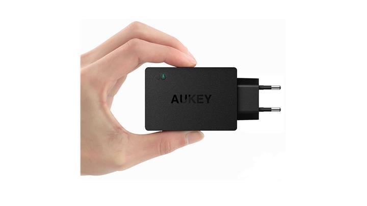 شارژر دیواری 2 پورت آکی مدل AUKEY PA-Y2