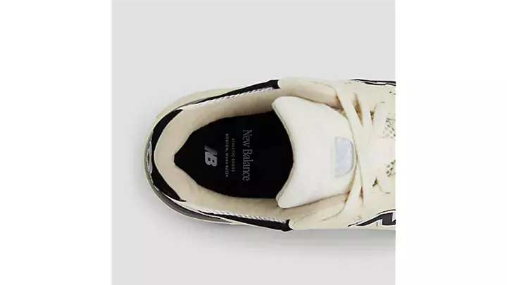 کتونی اورجینال نیوبالانس مدل Made in USA 993