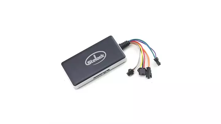 ردیاب خودرو استیلاک مدل GT06 