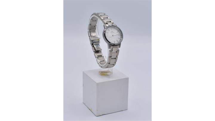 ساعت مچی اورجینال برند دنیل ولینگتون Daniel Wellington رنگ نقره ایی