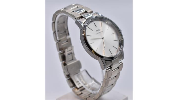 ساعت مچی اورجینال برند دنیل ولینگتون Daniel Wellington رنگ نقره ایی