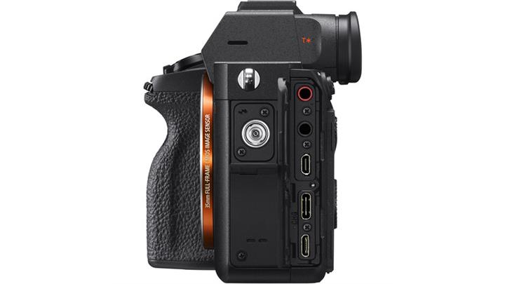 دوربین بدون آینه سونی Sony Alpha a7R IV body