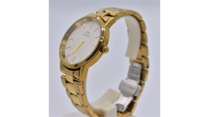 ساعت مچی اورجینال برند دنیل ولینگتون Daniel Wellington رنگ طلایی